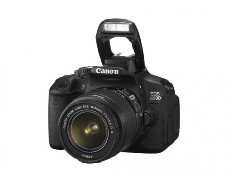 Aparat foto D-SLR  Canon EOS 650D kit 18-55 IS II