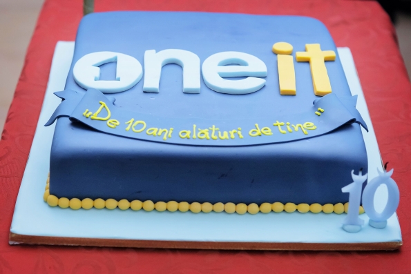 Eveniment aniversare One-IT - Tort aniversare